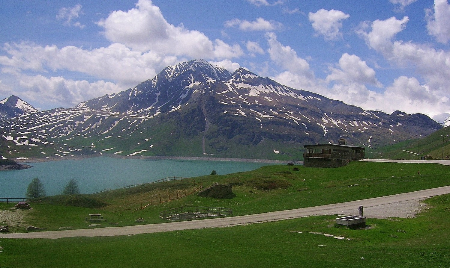 Le sommet vu depuis la pyramide du Mont Cenis