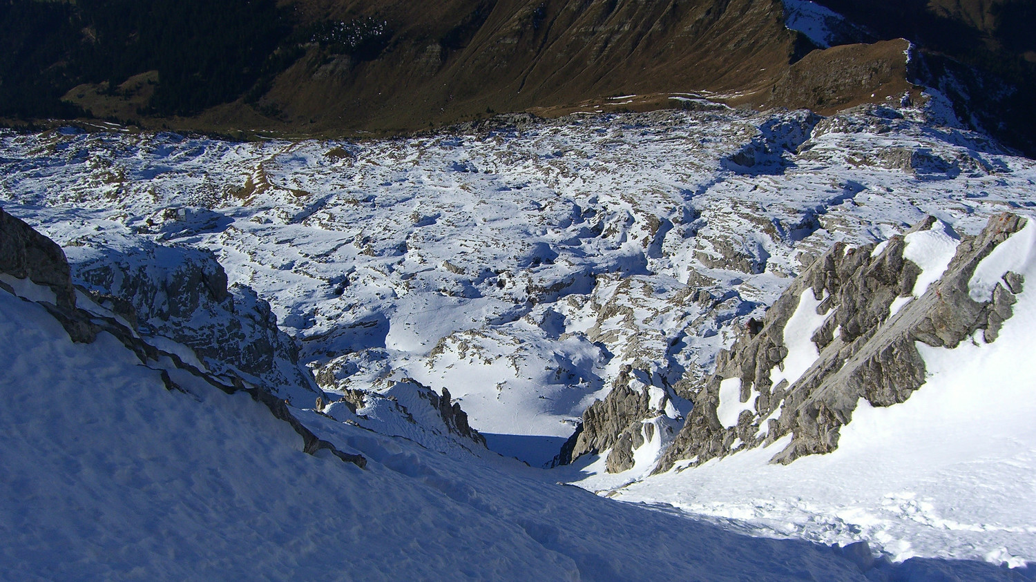P.Percée (vn) - le couloir du haut et sa tranchée