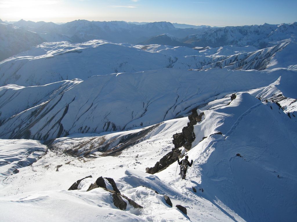 Descente sur l'arête WNW
