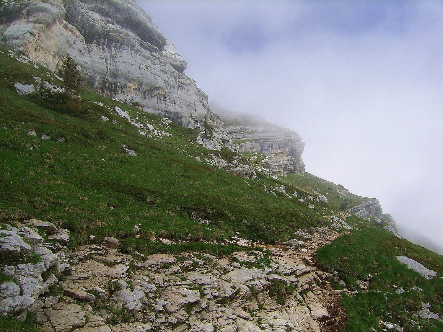 Sous les barres du versant sud