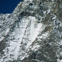 Dom E, par omα