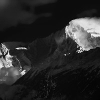 La Verte et le Chardonnet fument pendant une tempête de bise.