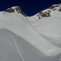 belle plaque en montant au Col de Sarvatan