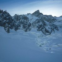 Montée rive droite du glacier des périades