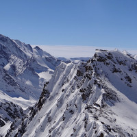 Pointe Feluma au 1er plan sur fond de Grande  Rousse