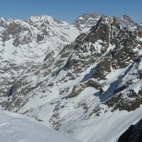 Rive droite du vallon des Etages, Grande Aiguille de la Bérarde