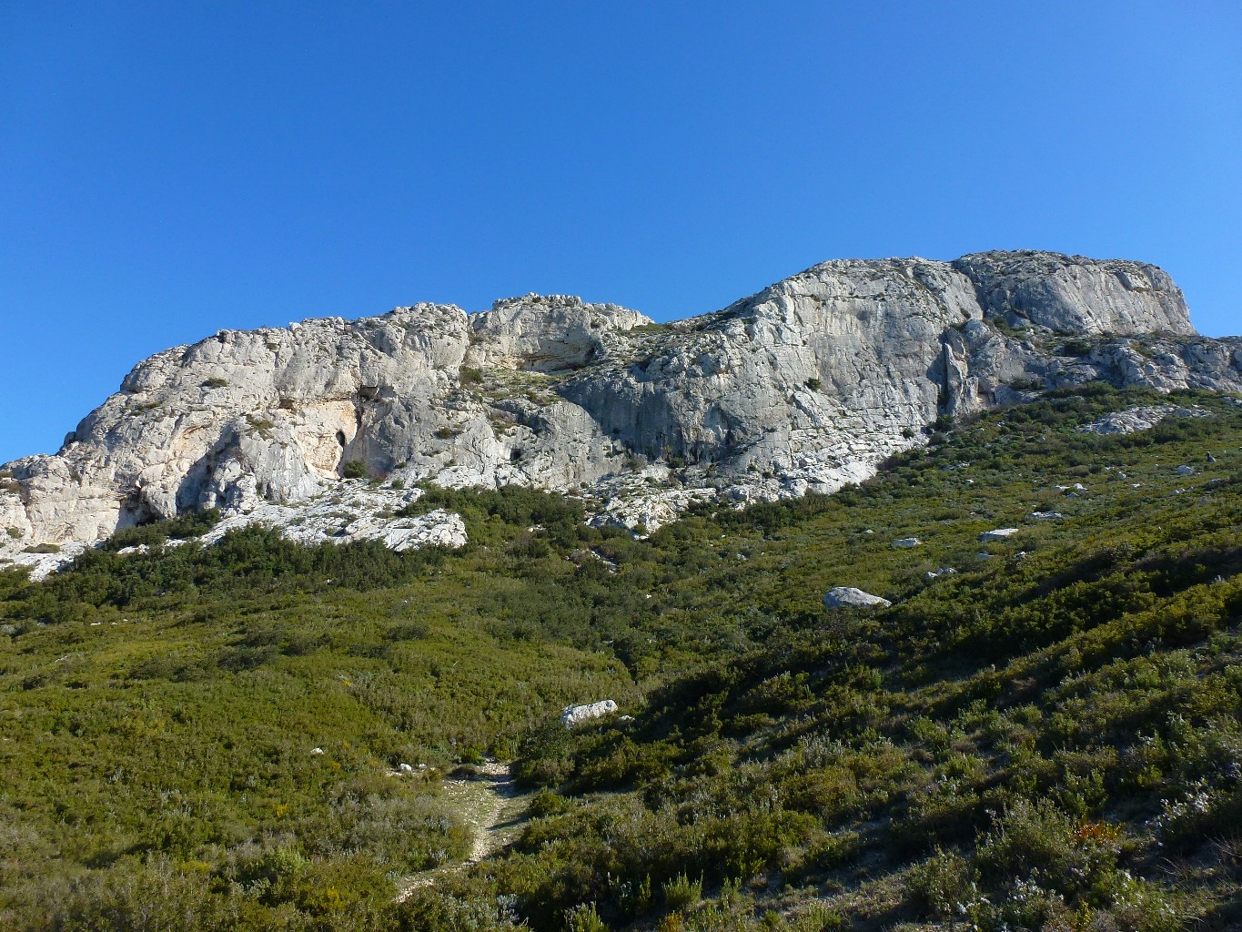Vue générale de la falaise