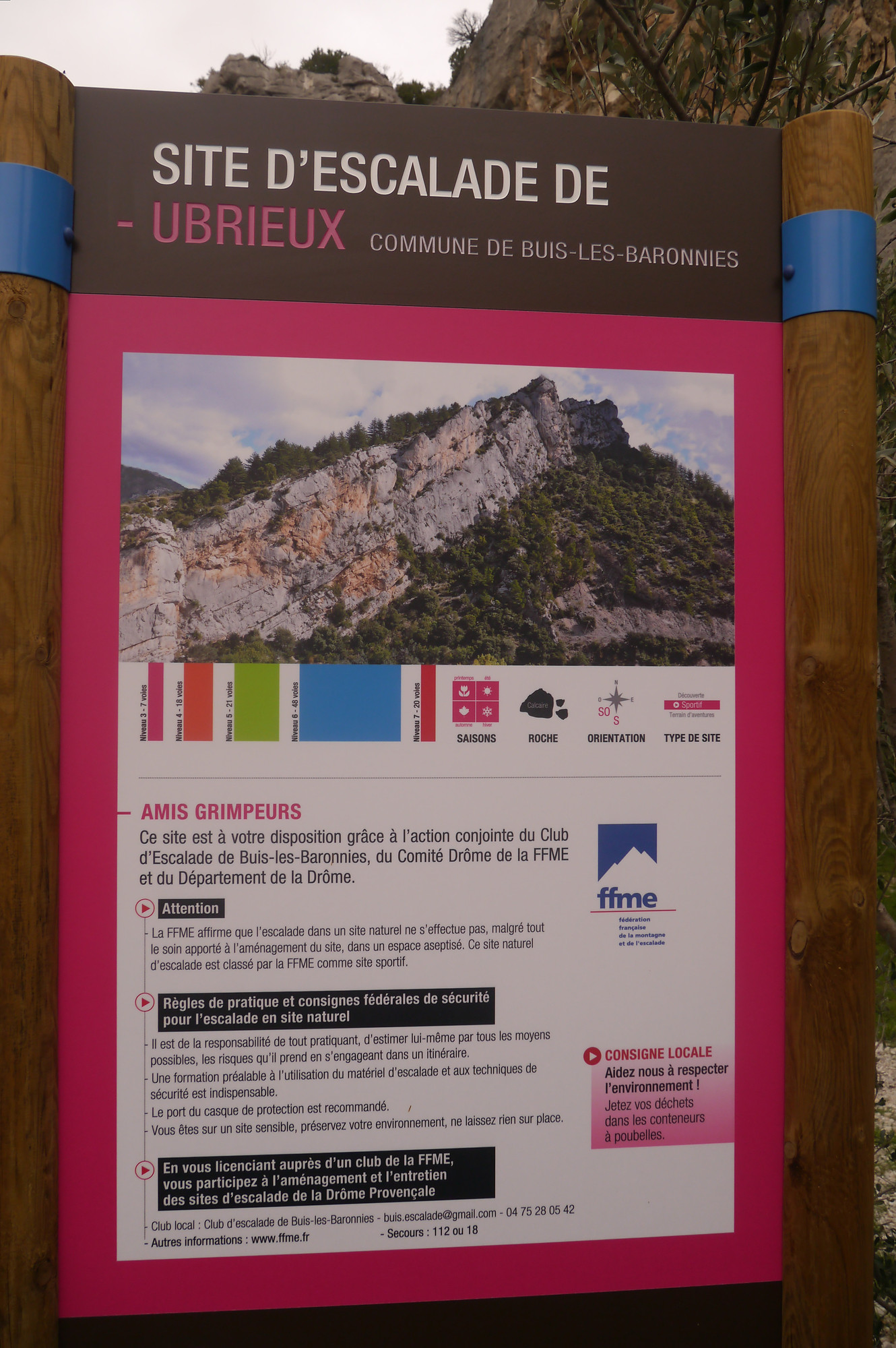Ubrieux : panneau d'information du site