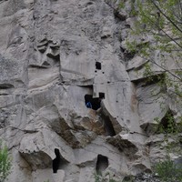 accés par une escalade à la frontale !