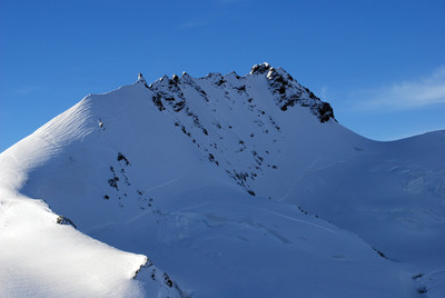 Il Rimpfischhorn 4198m versante NW salendo all'Alphubel
