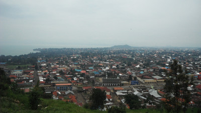 Vue de Gisenyi et Goma depuis la falaise. Vue de Gisenyi et Goma depuis la falaise.