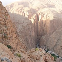 Les gorges vues du sommet de la paroi du levant