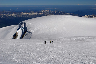 Il Dome du Gouter 4304m durante la salita al Monte Bianco dalla cresta di Bosses