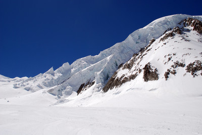 Equilibri precari sottostante il Dome du Gouter