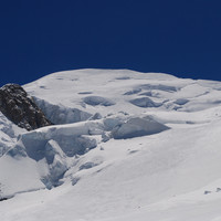 Lungo la discesa classica dal Monte Bianco verso il rifugio Grands Mulets