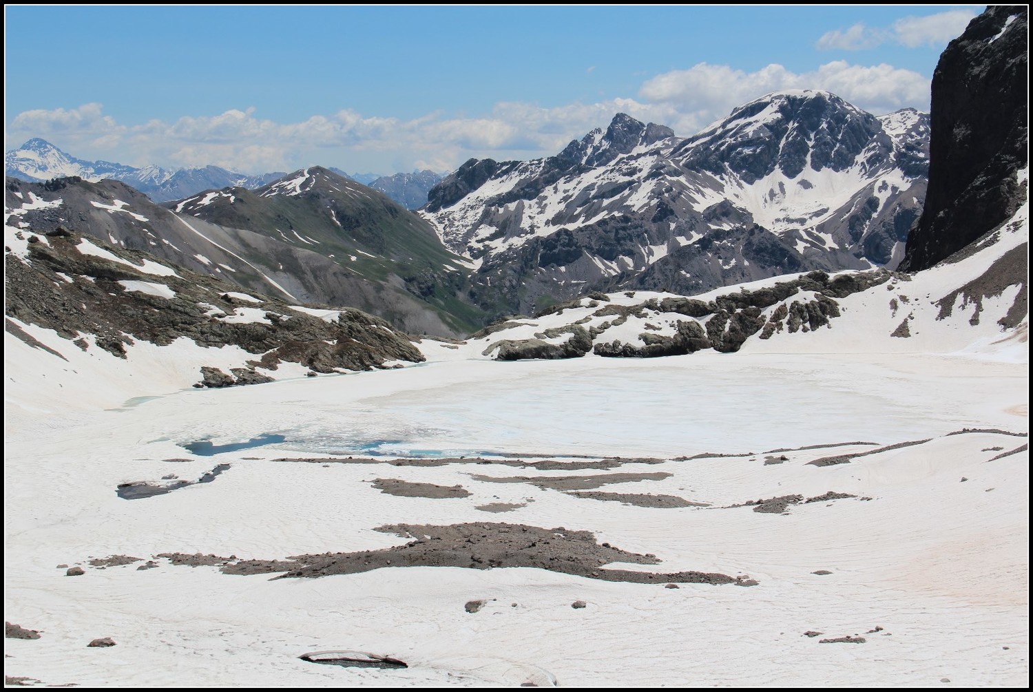 Retour au lac de l'Eychauda, encore gelé