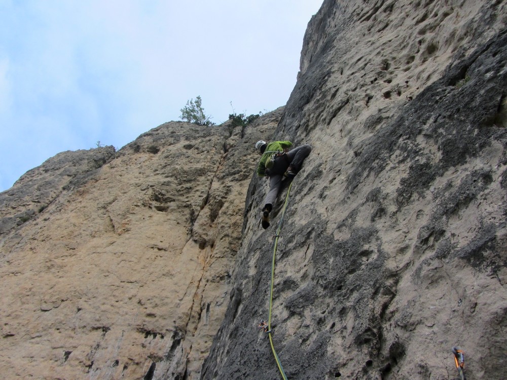 Ultime longueur soutenue...un 6a+ bien chiche !