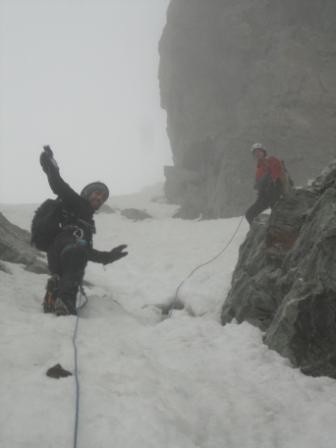 Petit ressaut en bas du couloir (glace sur 2-3m)