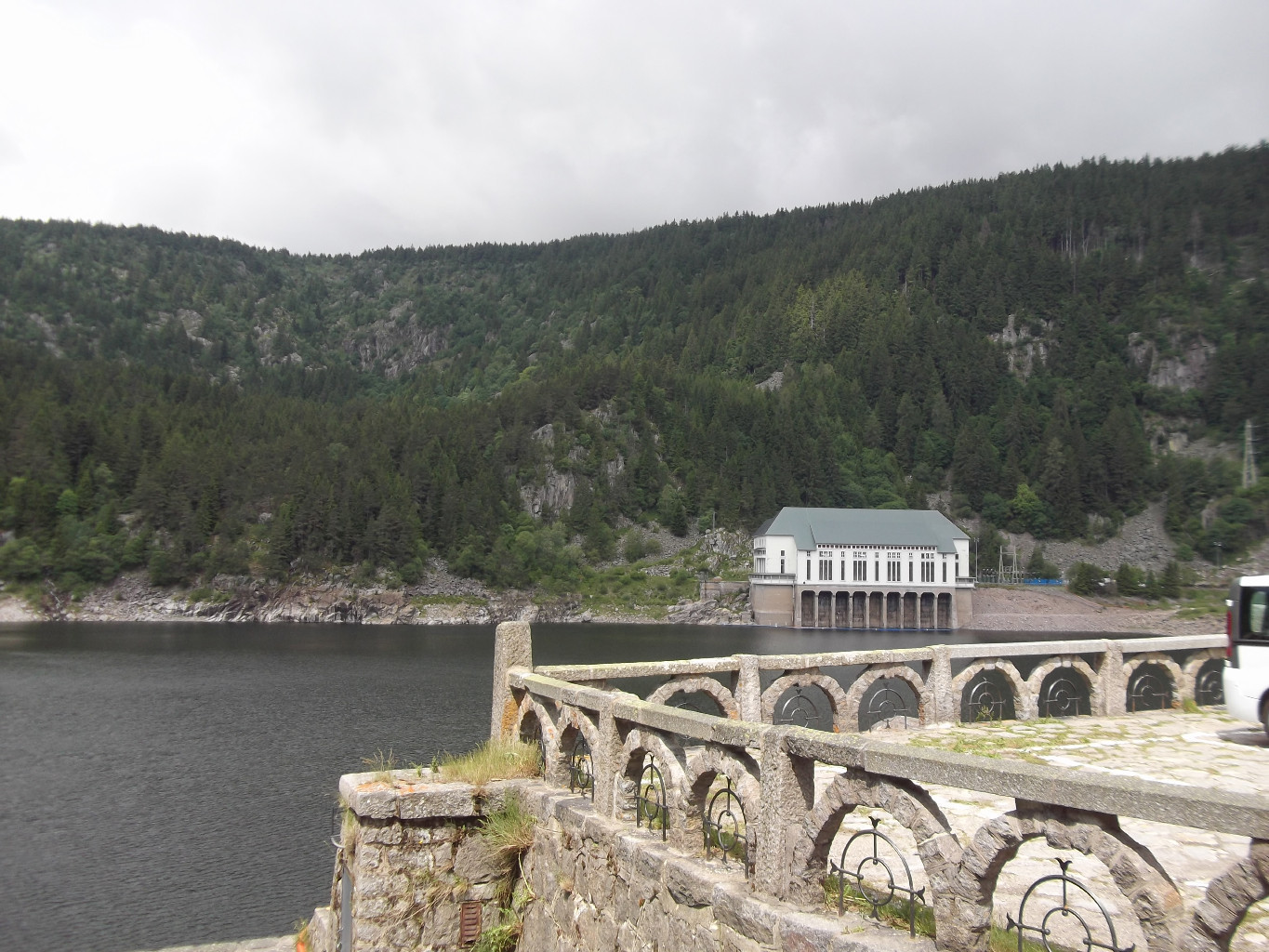 Lac Noir et centrale hydroélectrique