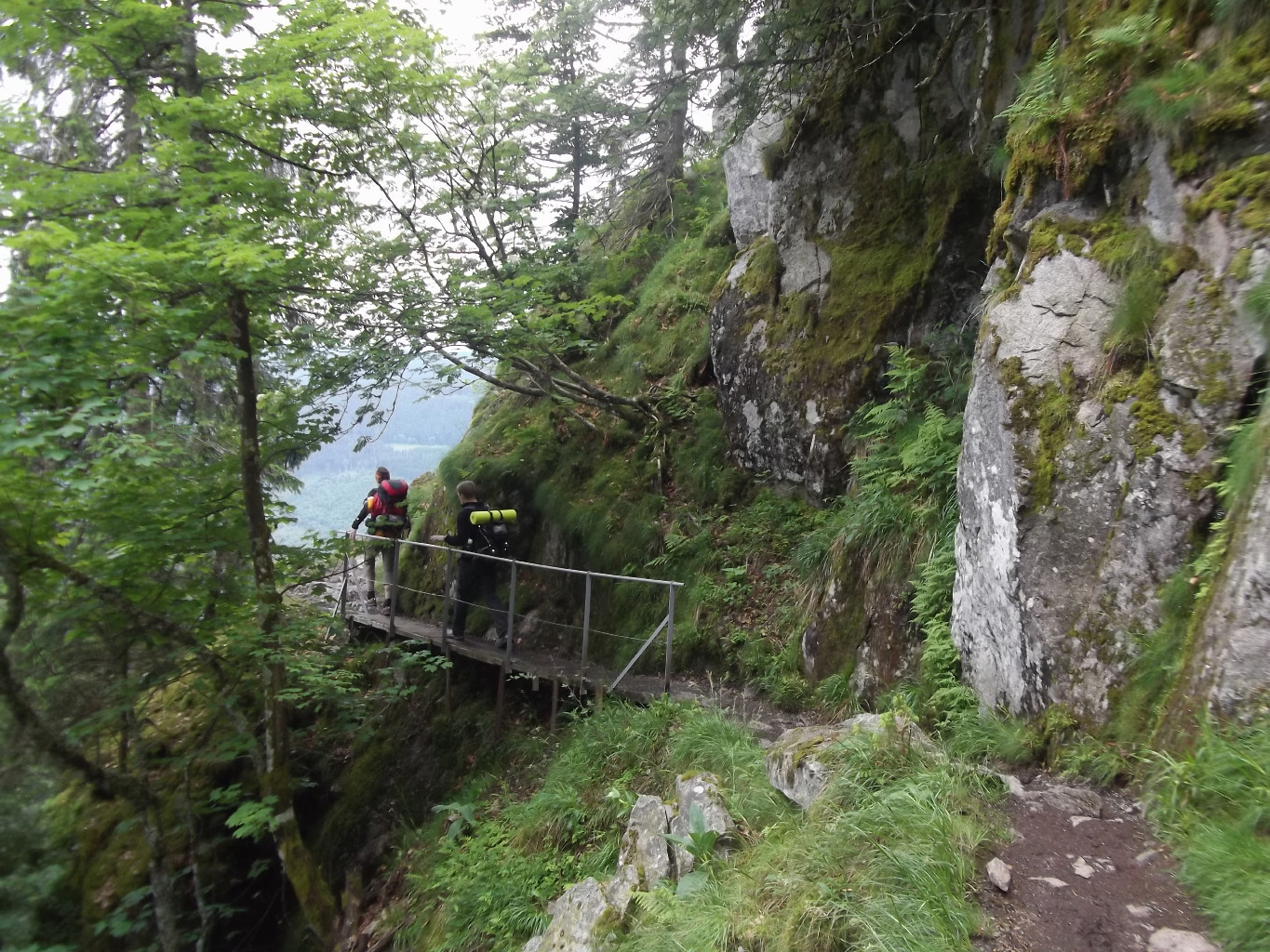 Sentier des Roches - Premiers passages équipés