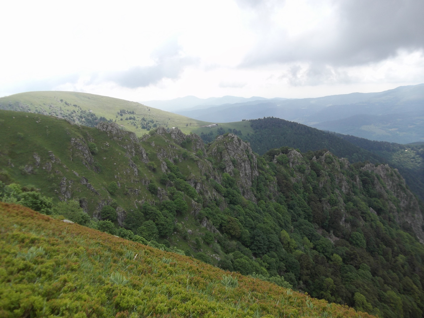 Vue sur les Spitzkoepfe depuis le Sentier des névés