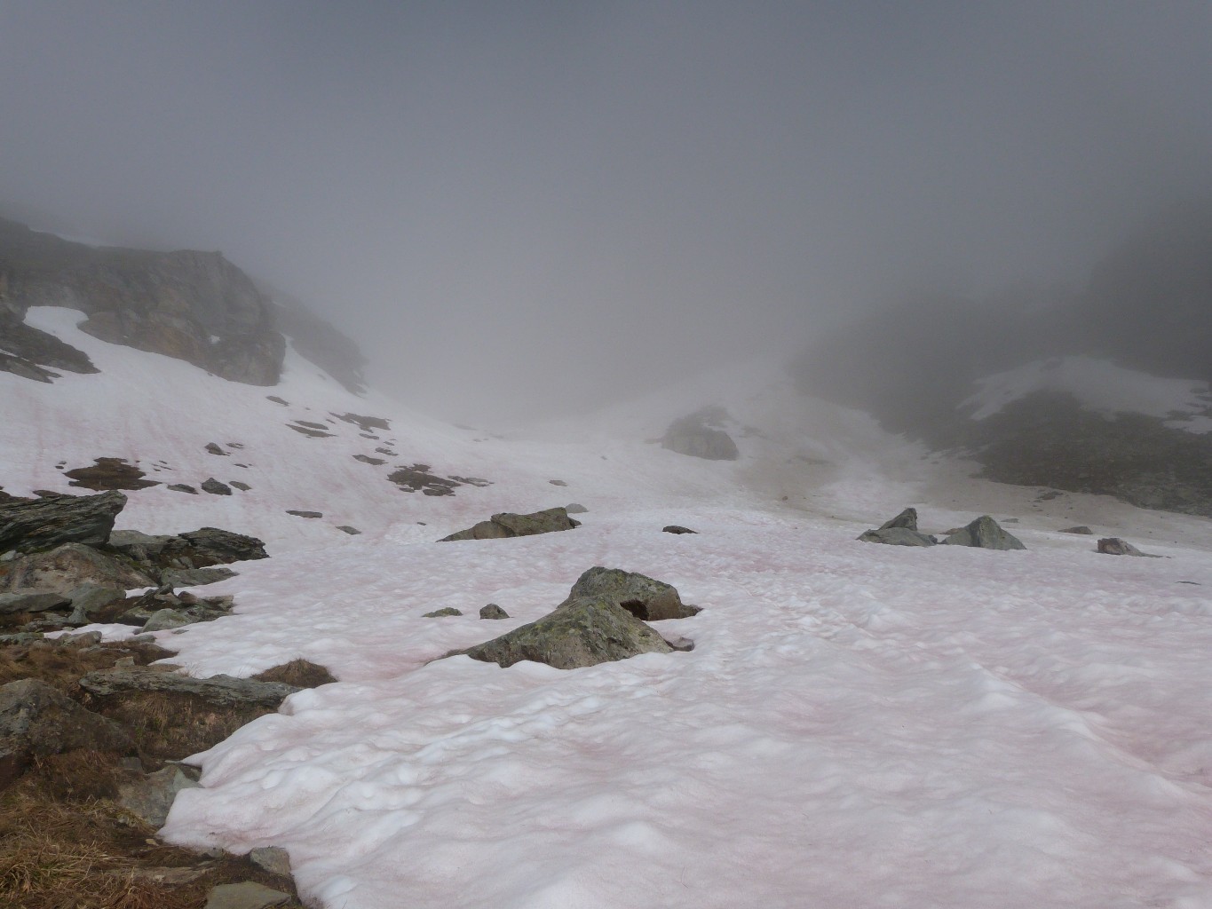 2500m, on chausse les crampons