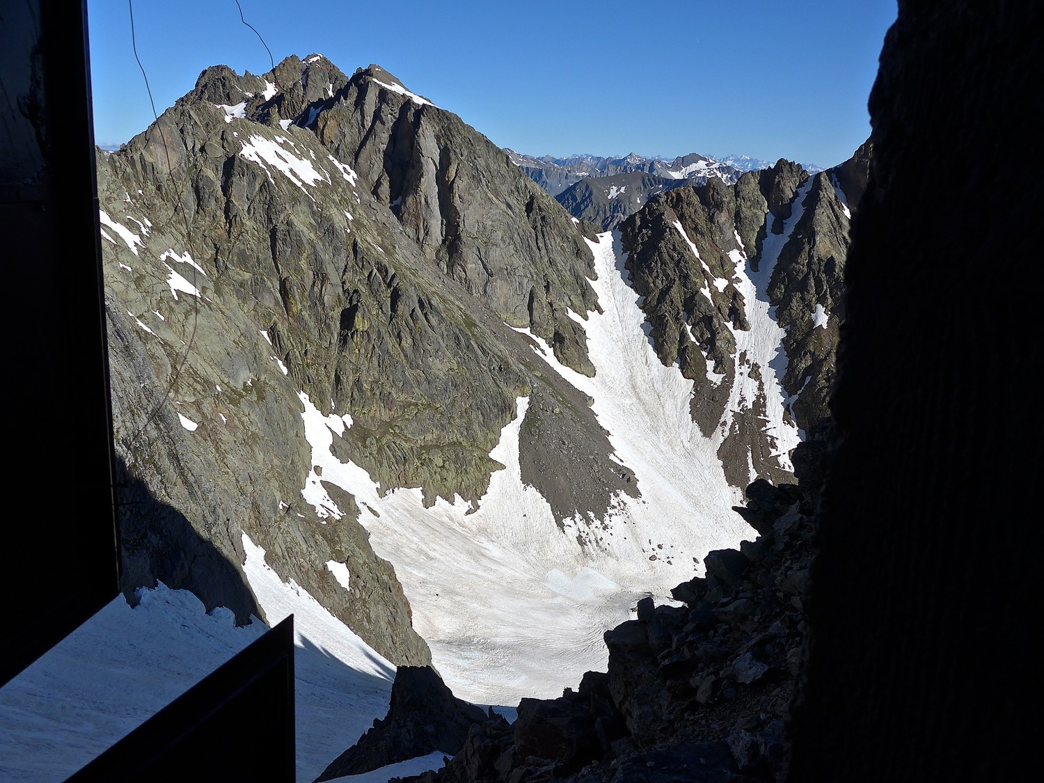 Pas de Vens vue du bivouac du Pas de Lauze.