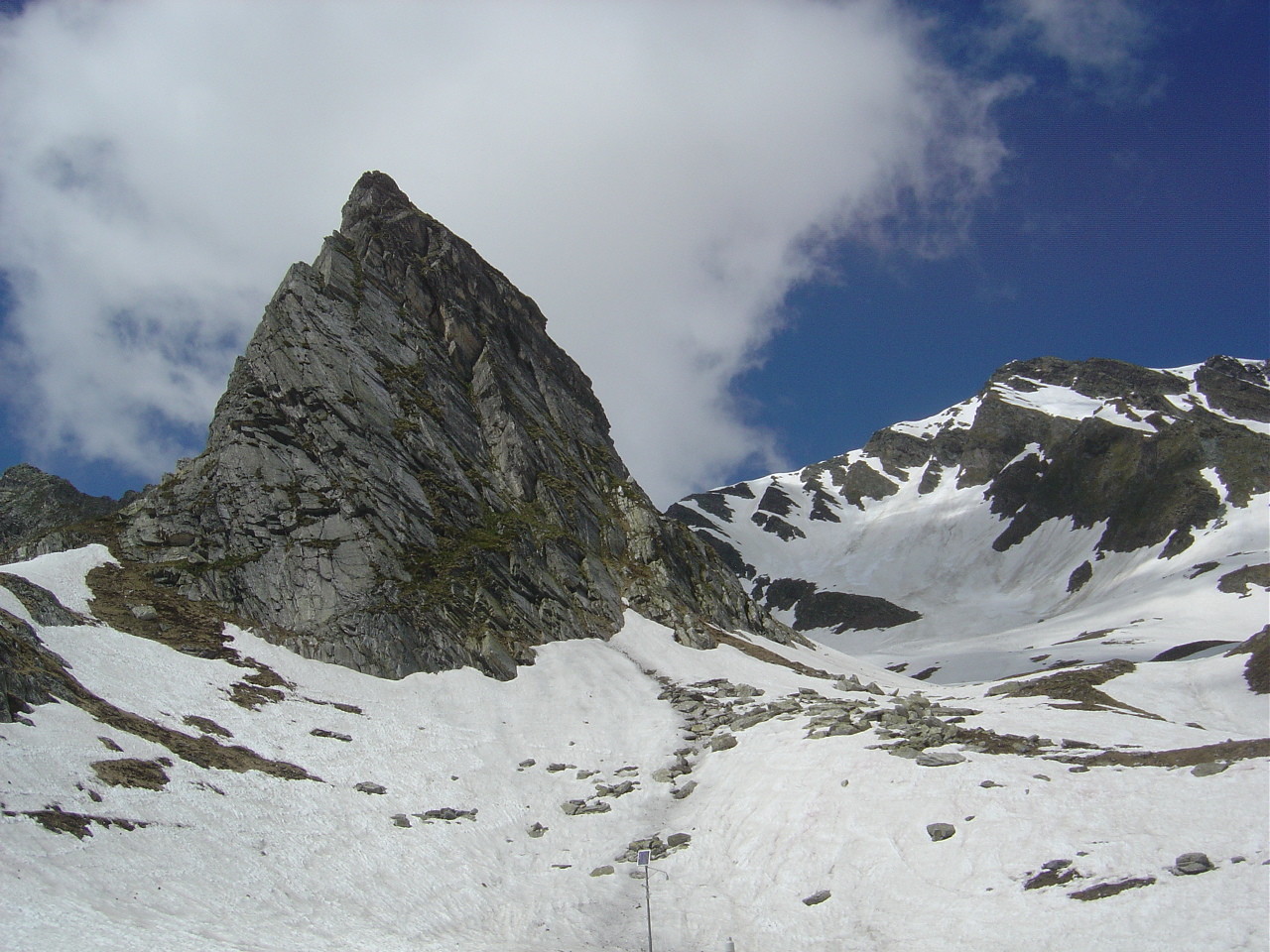 Le Petit Cervin au départ de la montagna Baus