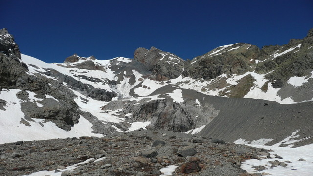 Pic du Rif, itinéraire vu du lac de l'Eychauda.
