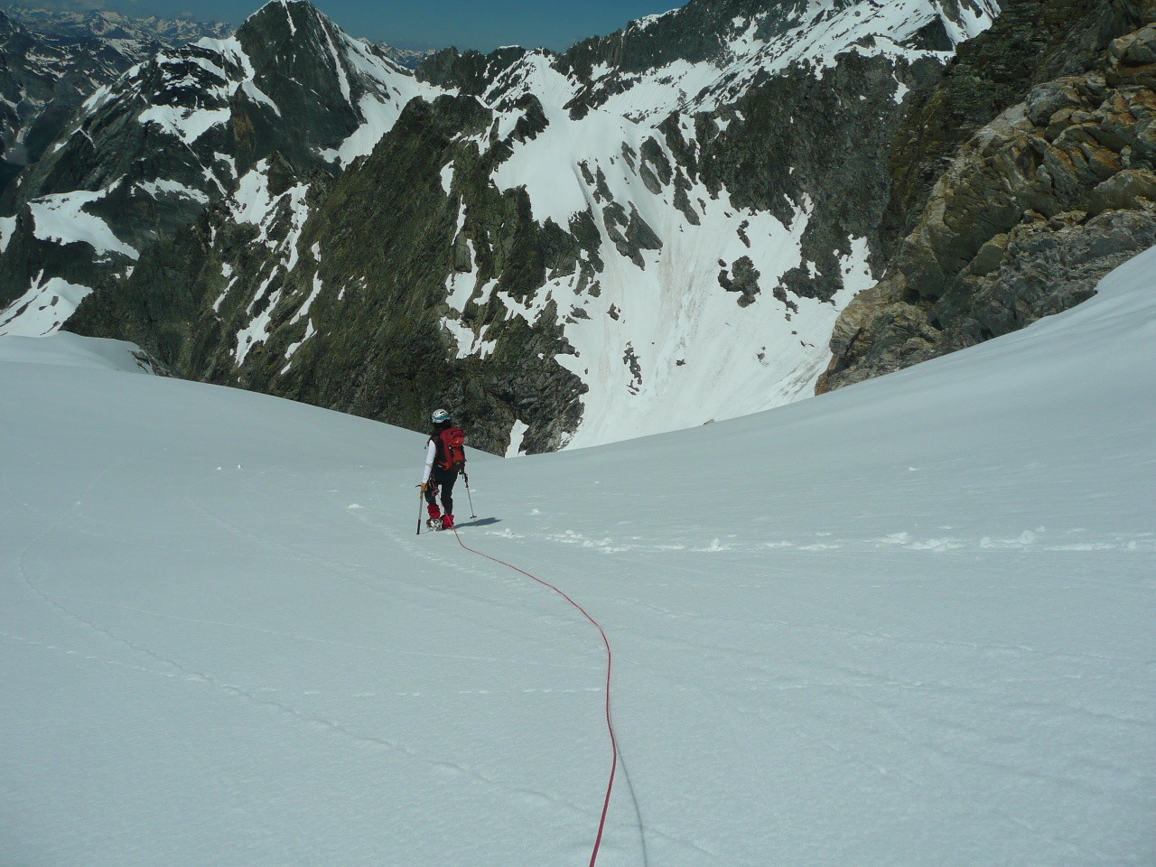 la descente par le glacier sud de la Glière encore bien bouché