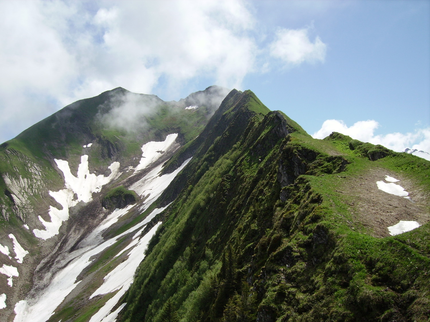 L'arete domine la Combe des Fours
