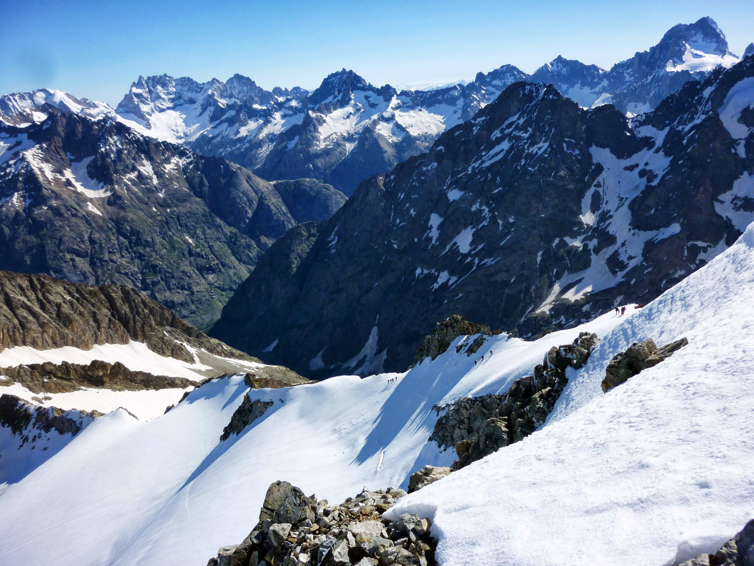 L'arête finale dans de belles conditions de neige