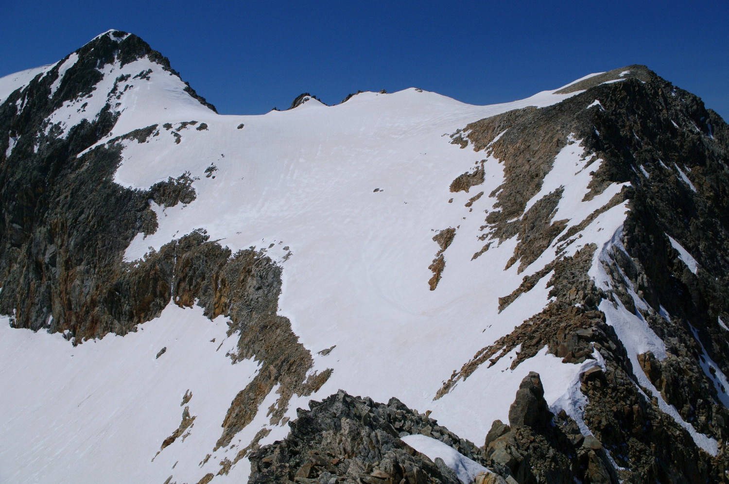 Départ de l'arête en rocher avec la Cimd de Barbarate