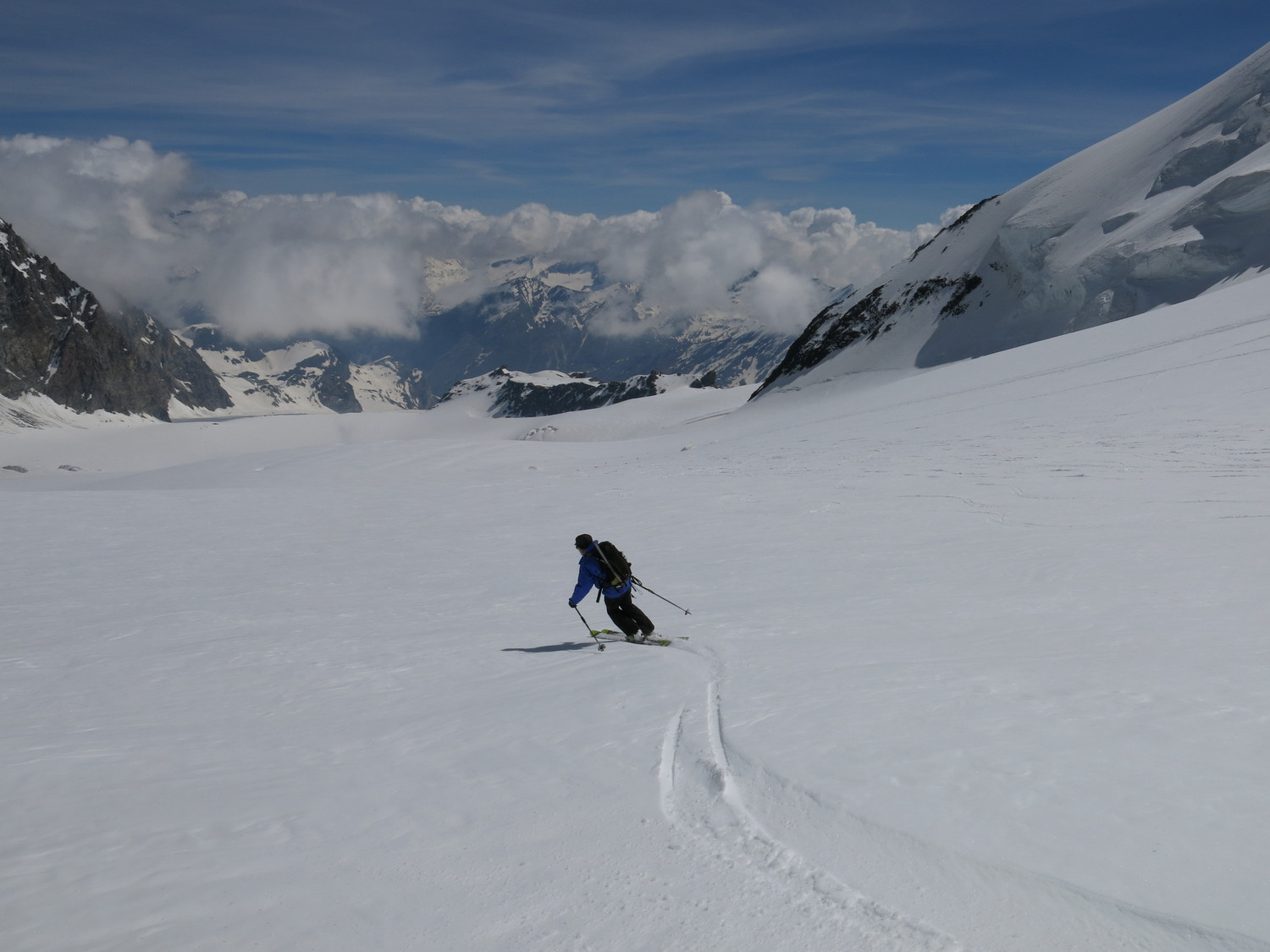 Du très bon ski sur le glacier de l'Allalin