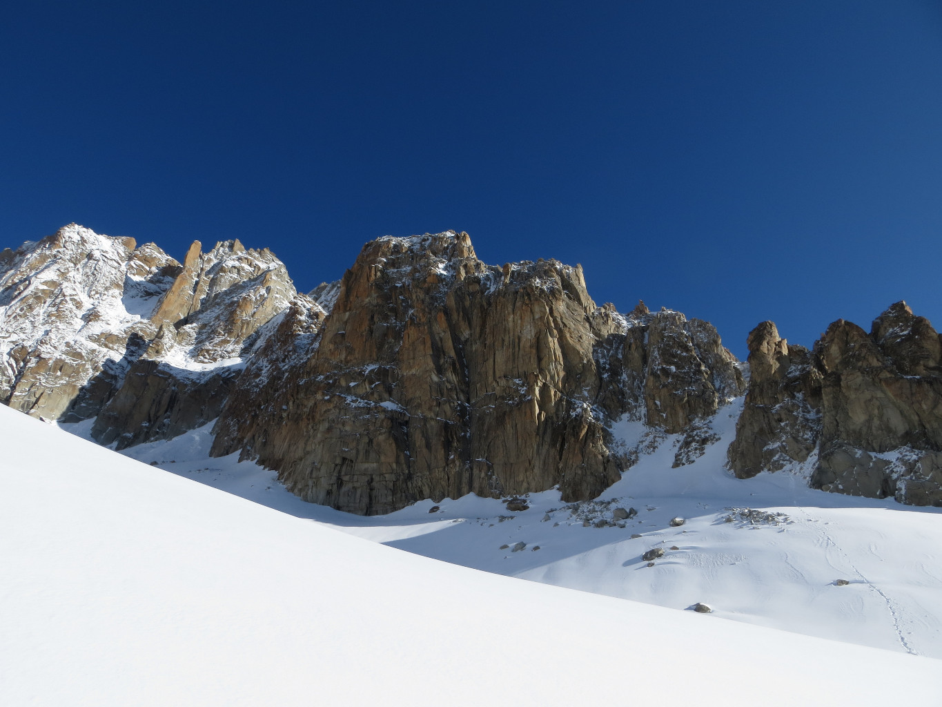 Aiguilles Dorees