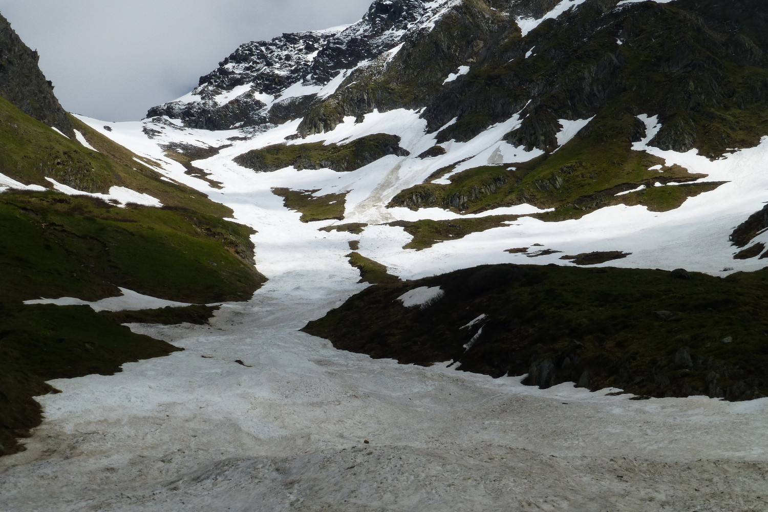 canale in discesa fino a 1950m