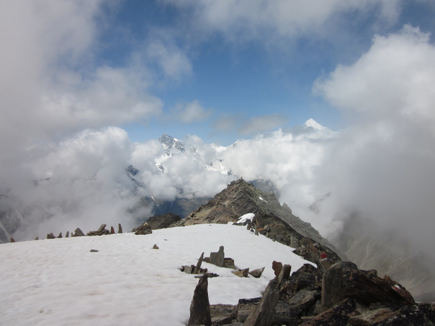Obergablhorn et Zinalrothorn depuis le Weingartensattel