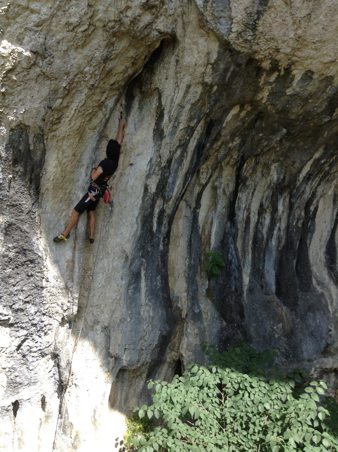 Antoine dans "Plus dure sera la chute" 8a+