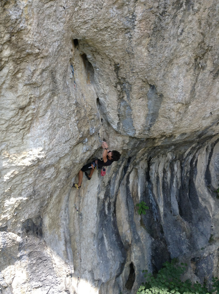 Antoine dans "Plus dure sera la chute" 8a+