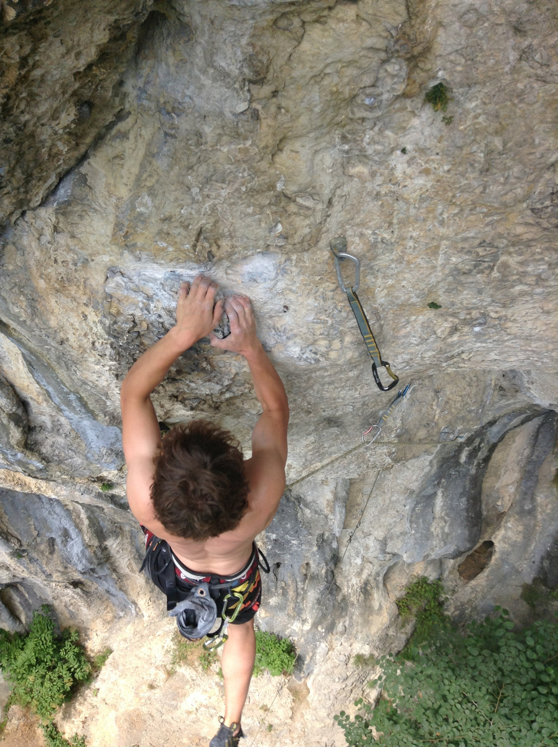 Nathan dans "Plus dure sera la chute" 8a+