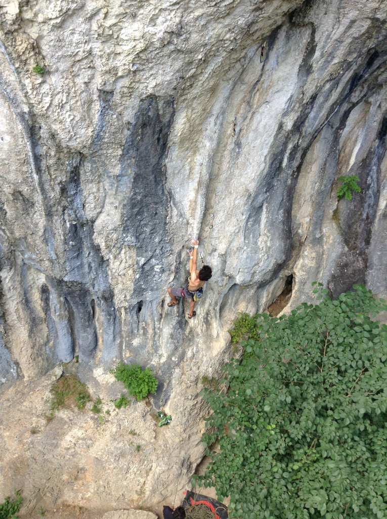 Lucas dans "Plus dure sera la chute" 8a+