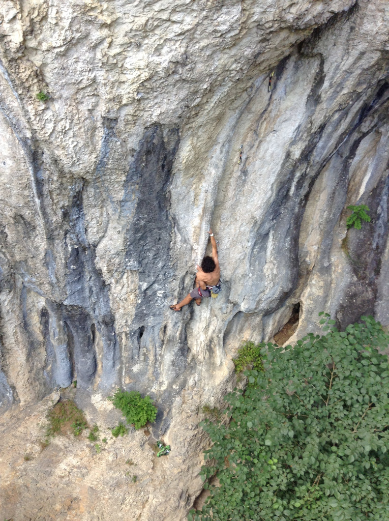 Lucas dans "Plus dure sera la chute" 8a+