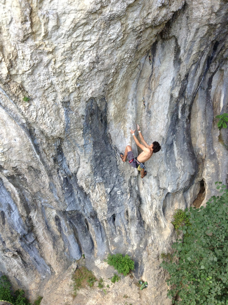 Lucas dans "Plus dure sera la chute" 8a+