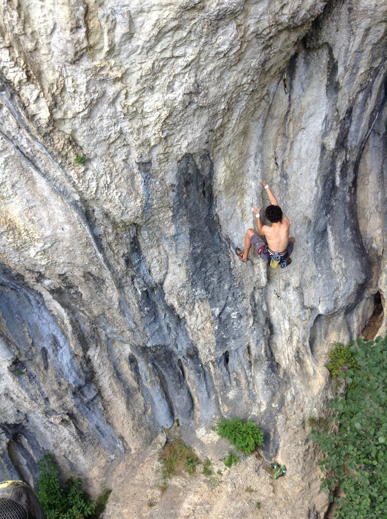Lucas dans "Plus dure sera la chute" 8a+