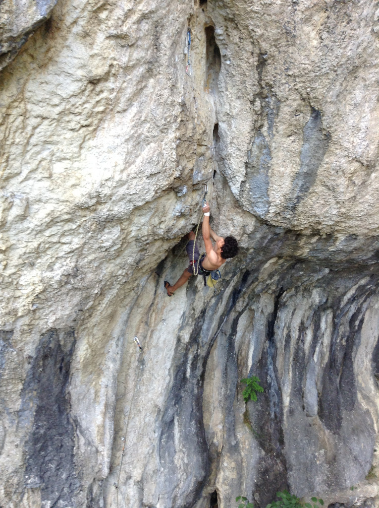 Lucas dans "Plus dure sera la chute" 8a+