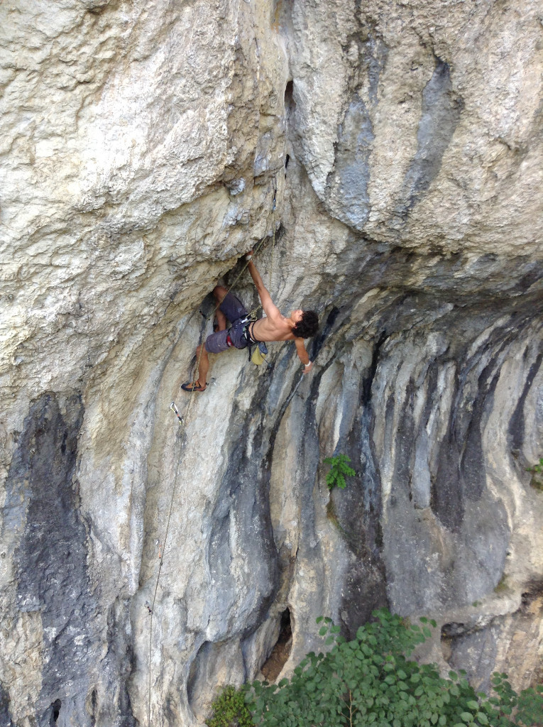 Lucas dans "Plus dure sera la chute" 8a+