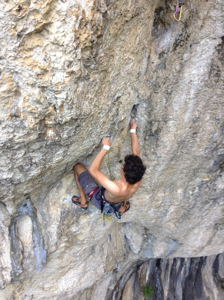 Lucas dans "Plus dure sera la chute" 8a+