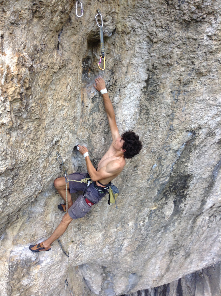 Lucas dans "Plus dure sera la chute" 8a+