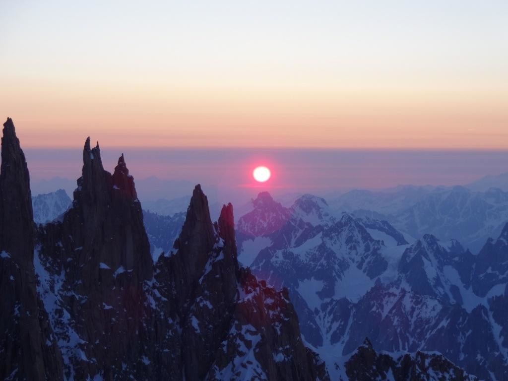 Mont Maudit: lever de soleil