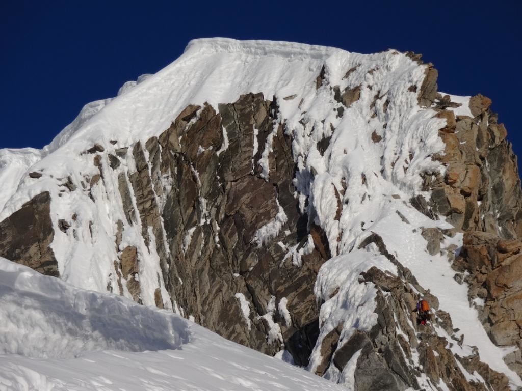 Mont Maudit - Arête Kuffner: approche du passage des "ice-flutes"